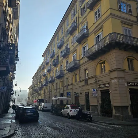In Centro A 2 Passi Dal Po Appartement *